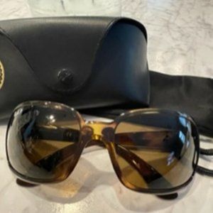 Ray-Ban RB4068 Women's Polarized Sunglasses